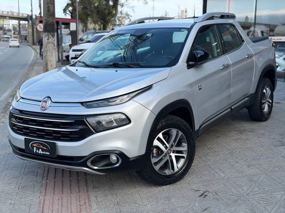FIAT TORO 2.0 16V TURBO DIESEL VOLCANO 4WD AT9 FIAT TORO 2.0 16V TURBO DIESEL VOLCANO 4WD AT9